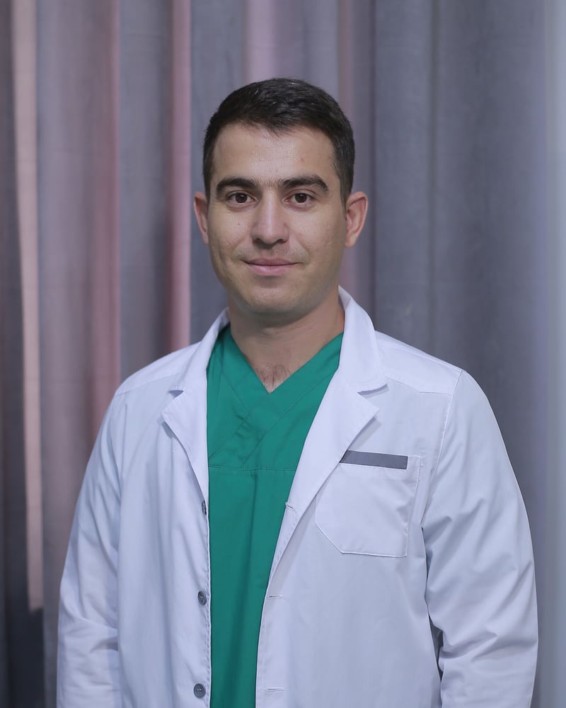 Kurbanov Bekzod Zulfikarovich — urolog, onkourolog, laparoskopik xirurg, «Ulug'bek Ultramed» klinikasi