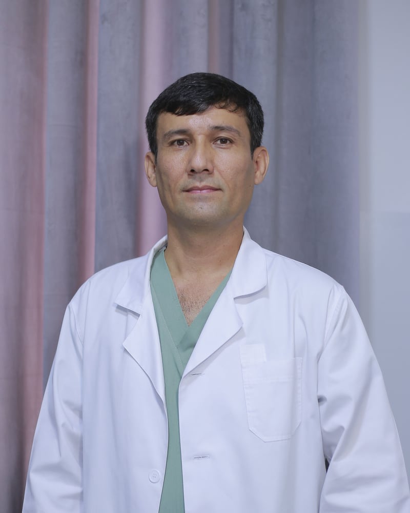 Mansurov Baxtiyor Shamurodovich — urolog, endourolog, laparoskopik urolog, «Ulug'bek Ultramed» klinikasi