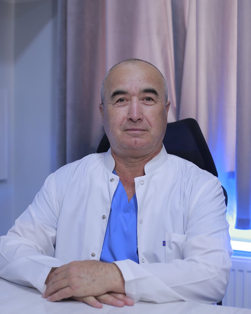 Mirzayev Amrillo Siddixonovich — LOR shifokori (otorinolaringolog), «Ulug'bek Ultramed» klinikasi