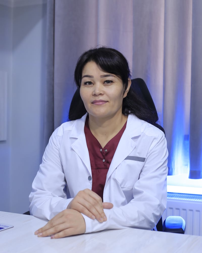 Mizrobova Gulandom Isroil qizi — tibbiy massaj mutaxassisi, «Ulug'bek Ultramed» klinikasi