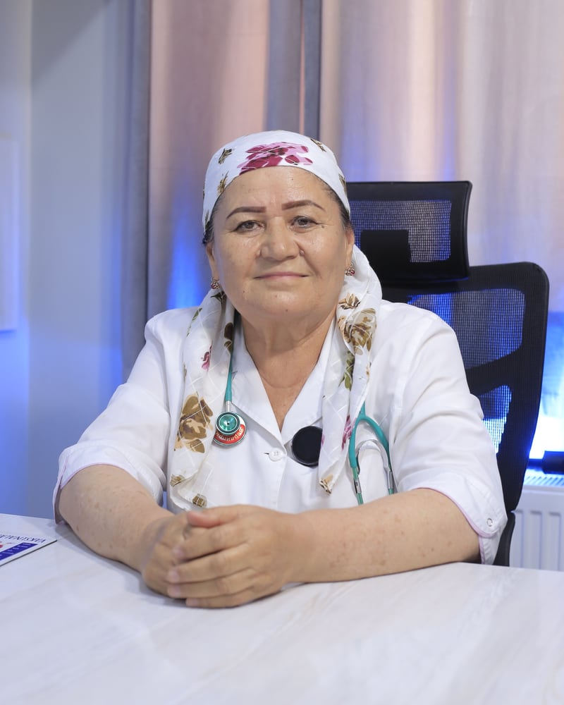 Safoyeva Oliya Barnoyevna — endokrinolog, «Ulug'bek Ultramed» klinikasi