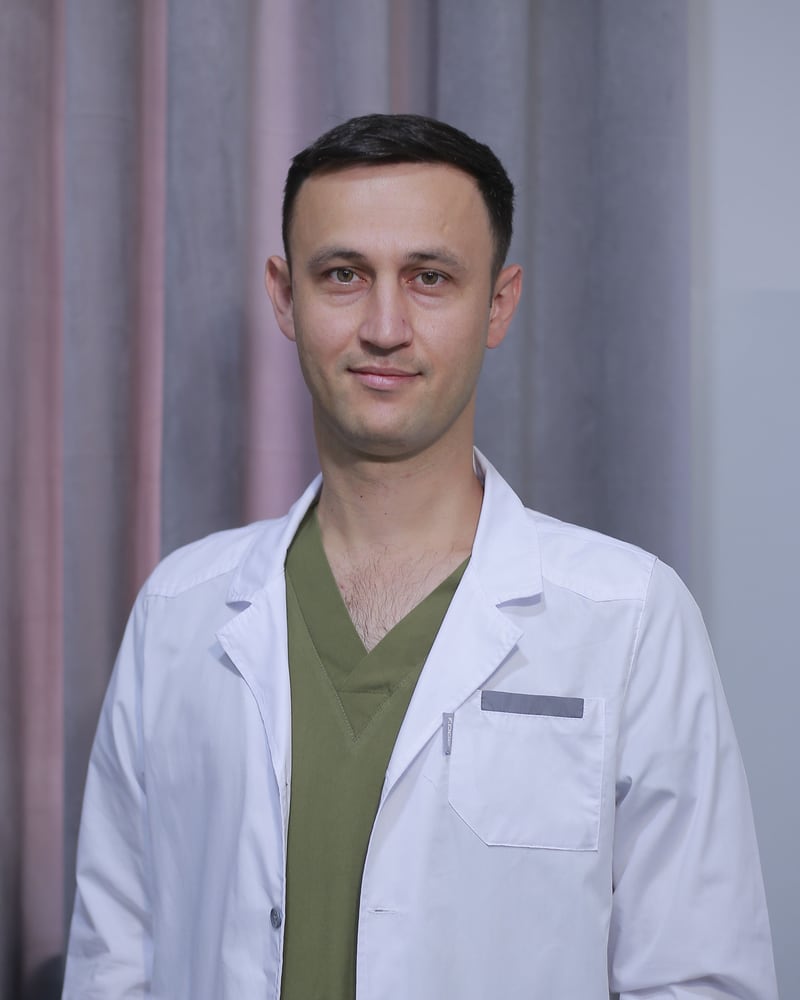 Yodgorov Ibroxim Faxriddinovich — urolog, endourolog, androlog, «Ulug'bek Ultramed» klinikasi